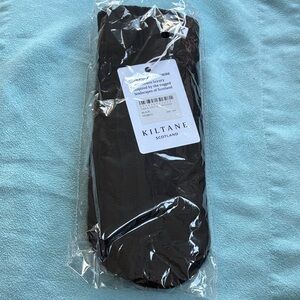 Cashmere mittens from luxury store Kiltane in Scotland